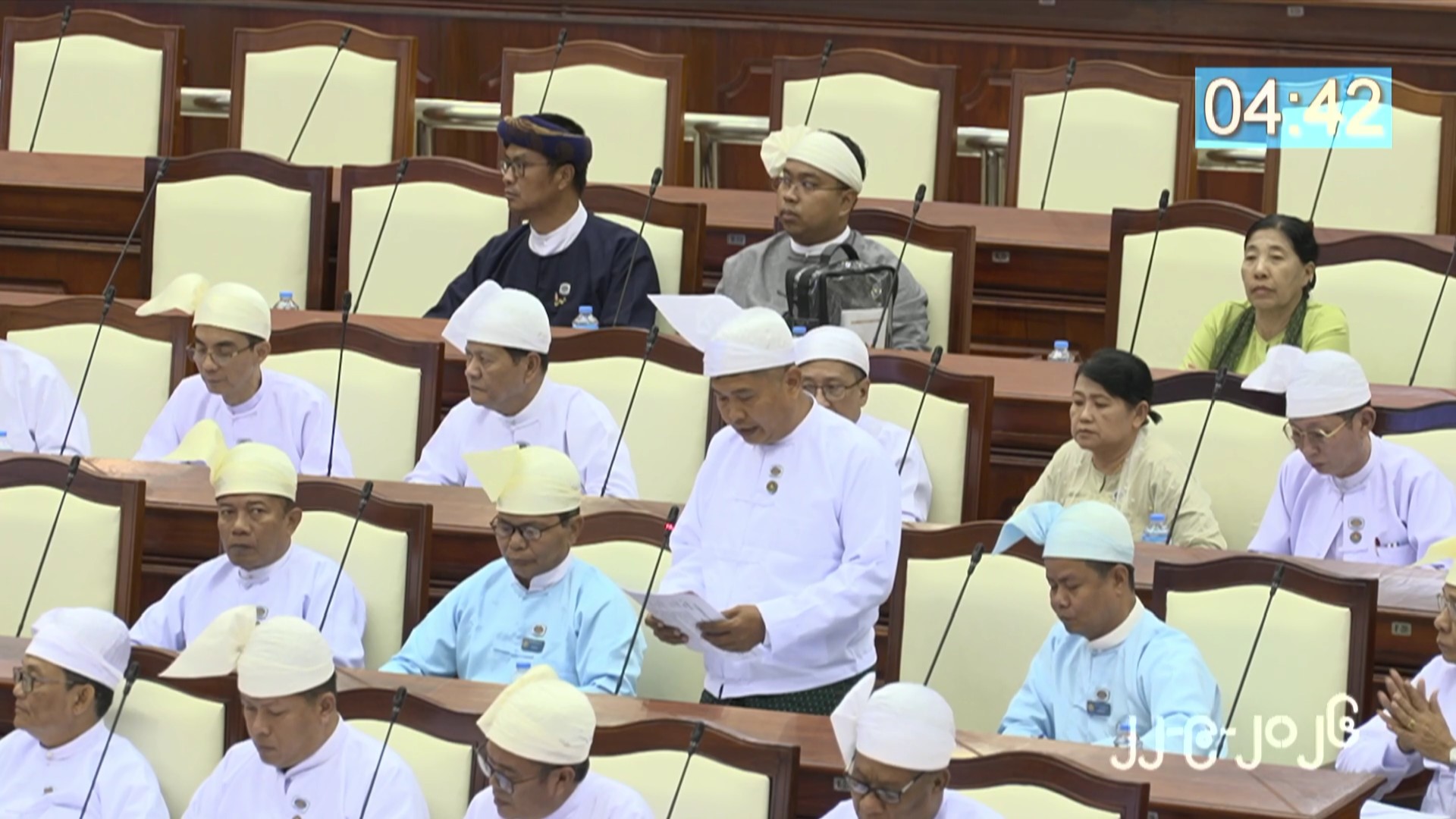 တတိယအကြိမ် ပြည်သူ့လွှတ်တော် တတိယပုံမှန်အစည်းအဝေး ဒုတိယနေ့ဆက်လက်ကျင်းပ