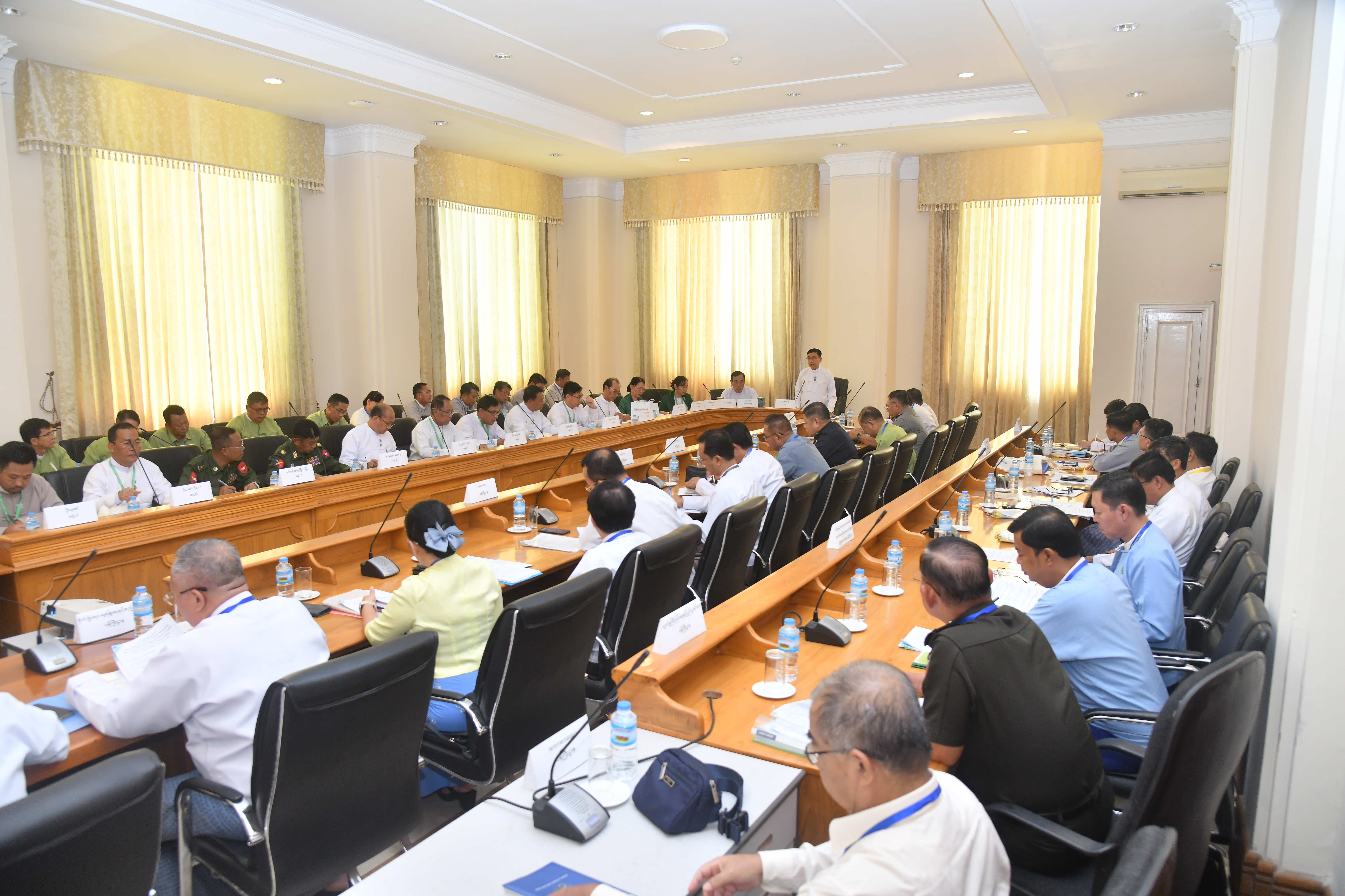 ပြည်သူ့လွှတ်တော် အစိုးရ၏ အာမခံချက်များ၊ ကတိများနှင့် တာဝန်ခံချက်များစိစစ်ရေးကော်မတီနှင့် ပြည်ထောင်စုအဆင့် အဖွဲ့အစည်းများ၊ ဝန်ကြီးဌာနများ၊ တိုင်းဒေသကြီး/ပြည်နယ် အစိုးရအဖွဲ့တို့နှင့်် လုပ်ငန်းညှိနှိုင်းအစည်းအဝေး ကျင်းပ