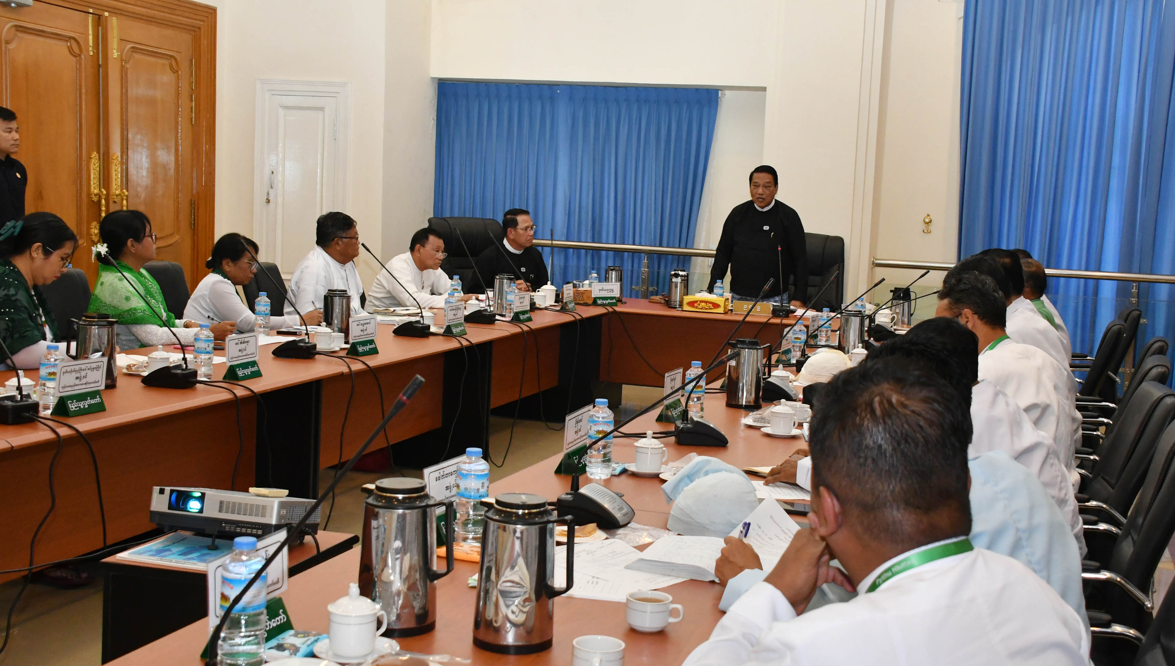 ပြည်သူ့လွှတ်တော်ဥက္ကဋ္ဌဦးခင်ရီ ကျန်းမာရေးနှင့်အားကစားဆိုင်ရာကော်မတီအား တွေ့ဆုံ