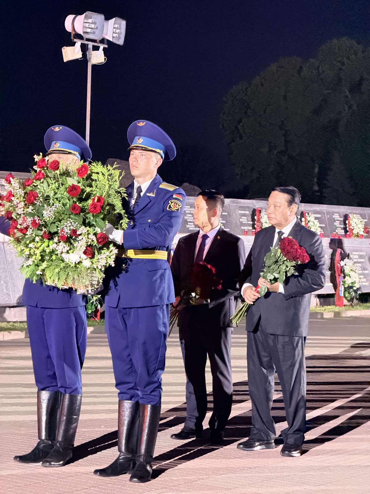 ပြည်သူ့လွှတ်တော်ဥက္ကဋ္ဌ ဦးခင်ရီ ဖိုရမ်သို့တက်ရောက် မိန့်ခွန်းပြောကြားခြင်း