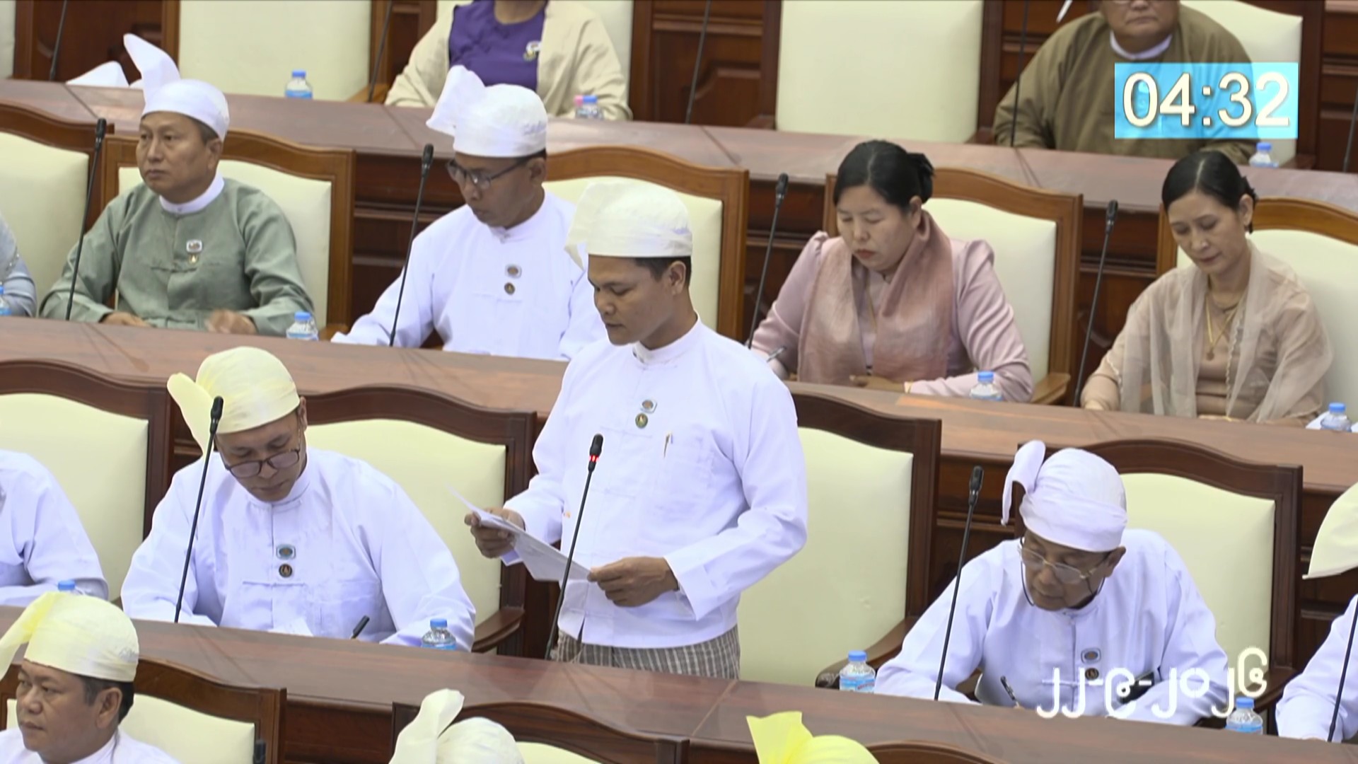 တတိယအကြိမ် ပြည်သူ့လွှတ်တော် တတိယပုံမှန်အစည်းအဝေး ဒုတိယနေ့ဆက်လက်ကျင်းပ