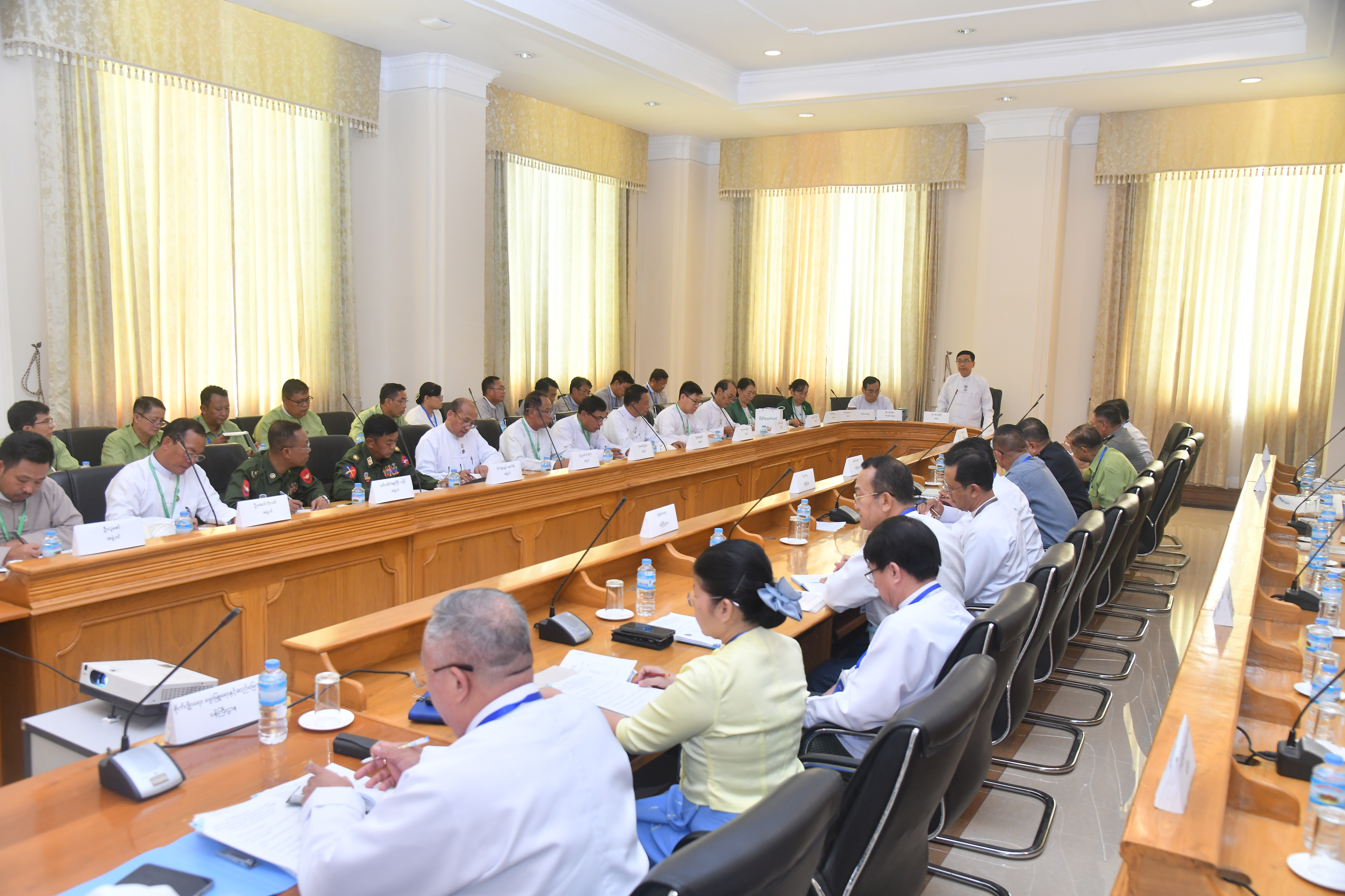 ပြည်သူ့လွှတ်တော် အစိုးရ၏ အာမခံချက်များ၊ ကတိများနှင့် တာဝန်ခံချက်များစိစစ်ရေးကော်မတီနှင့် ပြည်ထောင်စုအဆင့် အဖွဲ့အစည်းများ၊ ဝန်ကြီးဌာနများ၊ တိုင်းဒေသကြီး/ပြည်နယ် အစိုးရအဖွဲ့တို့နှင့်် လုပ်ငန်းညှိနှိုင်းအစည်းအဝေး ကျင်းပ