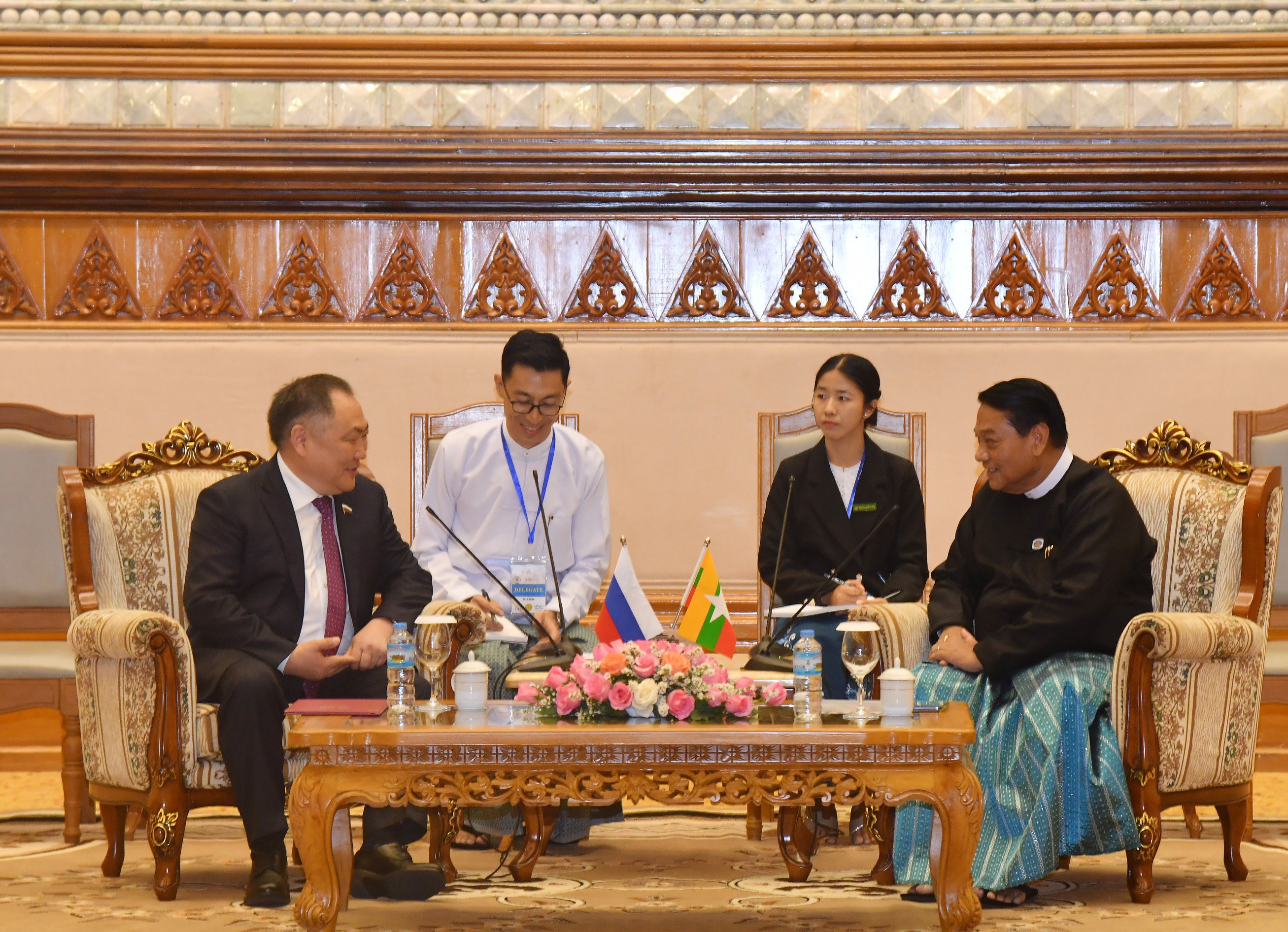 ပြည်သူ့လွှတ်တော် ဥက္ကဌ ဦးခင်ရီ  ရုရှားဖက်ဒရေးရှင်းနိုင်ငံ ဒူးမားလွှတ်တော် ဒုတိယဥက္ကဌအား လက်ခံတွေ့ဆုံ