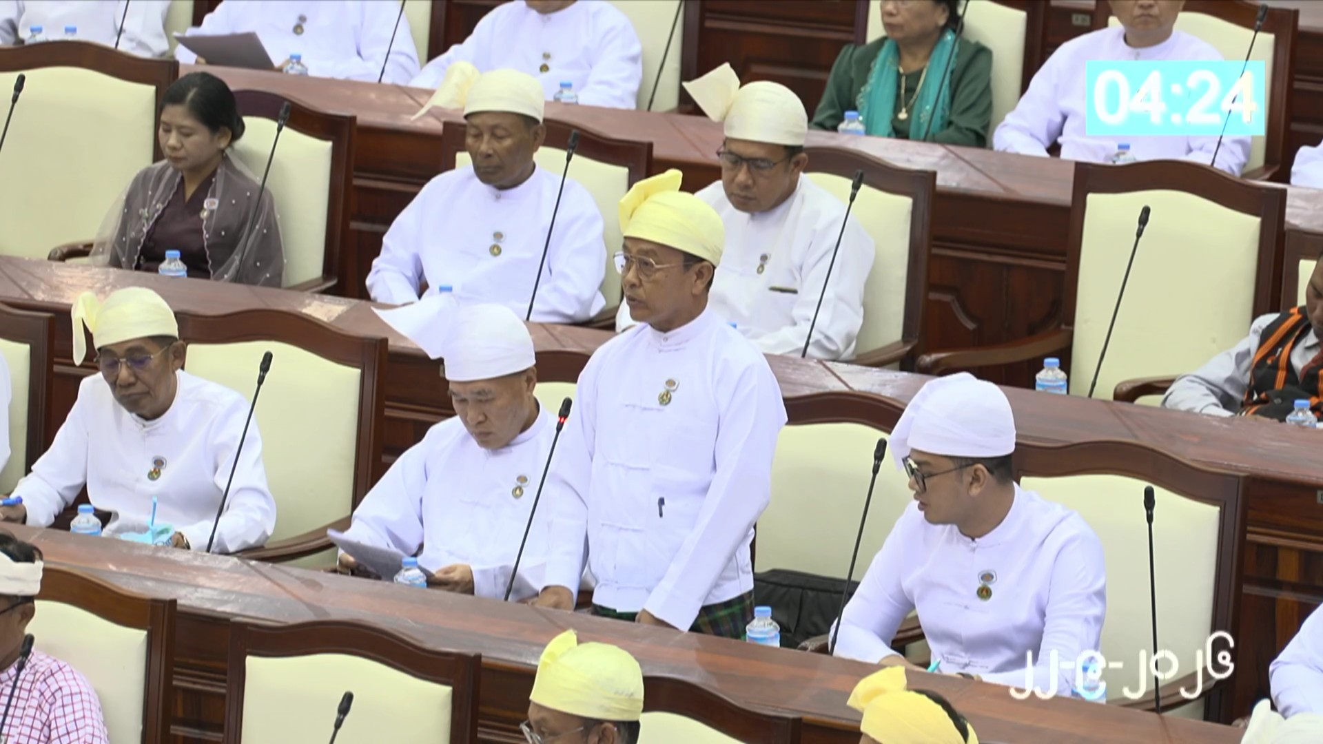 တတိယအကြိမ် ပြည်သူ့လွှတ်တော် တတိယပုံမှန်အစည်းအဝေး ဒုတိယနေ့ဆက်လက်ကျင်းပ